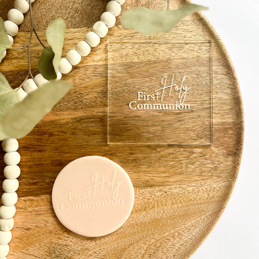  “First Holy Communion” cookie embosser for decorating religious or spiritual celebration cookies.