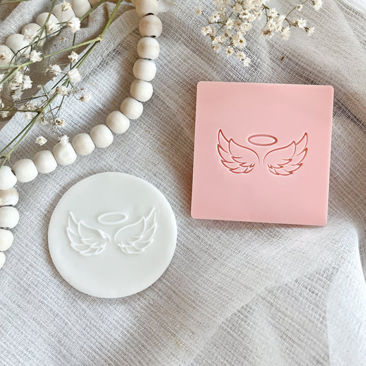 Cookie embosser with angel wings and halo, perfect for baby blessings, memorials, or spiritual events.