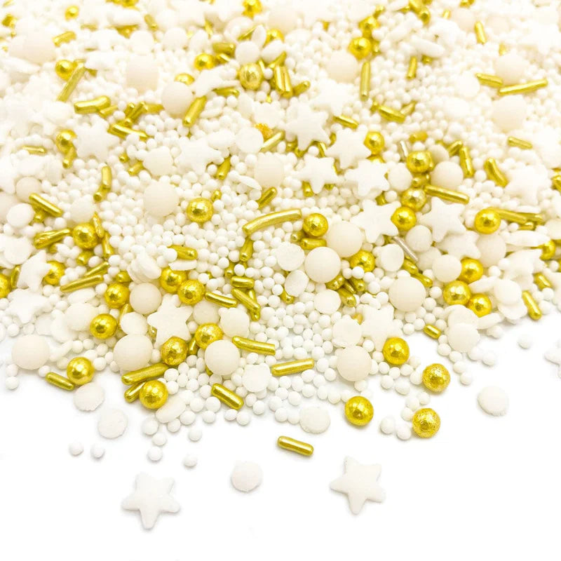 Golden Dust Vegan sprinkle mix – elegant gold sprinkles perfect for luxury cakes, cookies, and desserts.