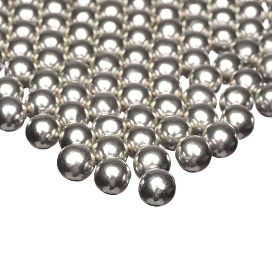 Silver metallic chocolate sprinkles – luxurious edible sprinkles for weddings, birthdays, and celebration desserts.
