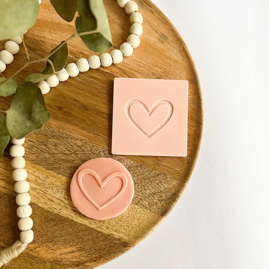 Heart Simplicity embossed cookie cutter – a minimal yet elegant heart design for romantic cookies.