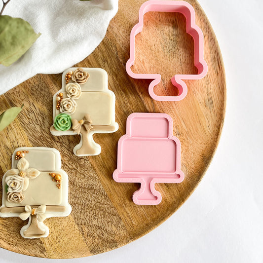 Floral cake embossed cookie cutter – ideal for wedding, birthday, and special occasion cookies.