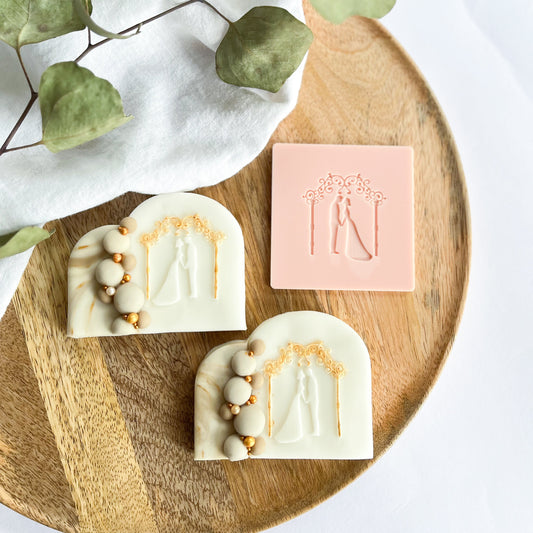Timeless Arch embossed cookie cutter – a modern and stylish design for wedding and elegant cookie decorations.